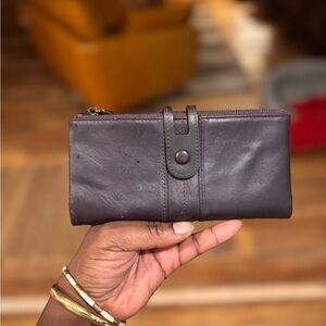 Roulens Leather Women's Fold Wallet - Dark Plum